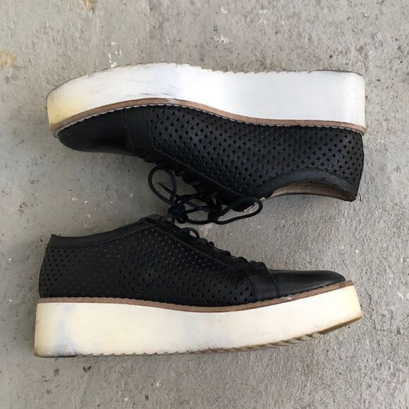 Prune Platforms  - Picture 1 of 8
